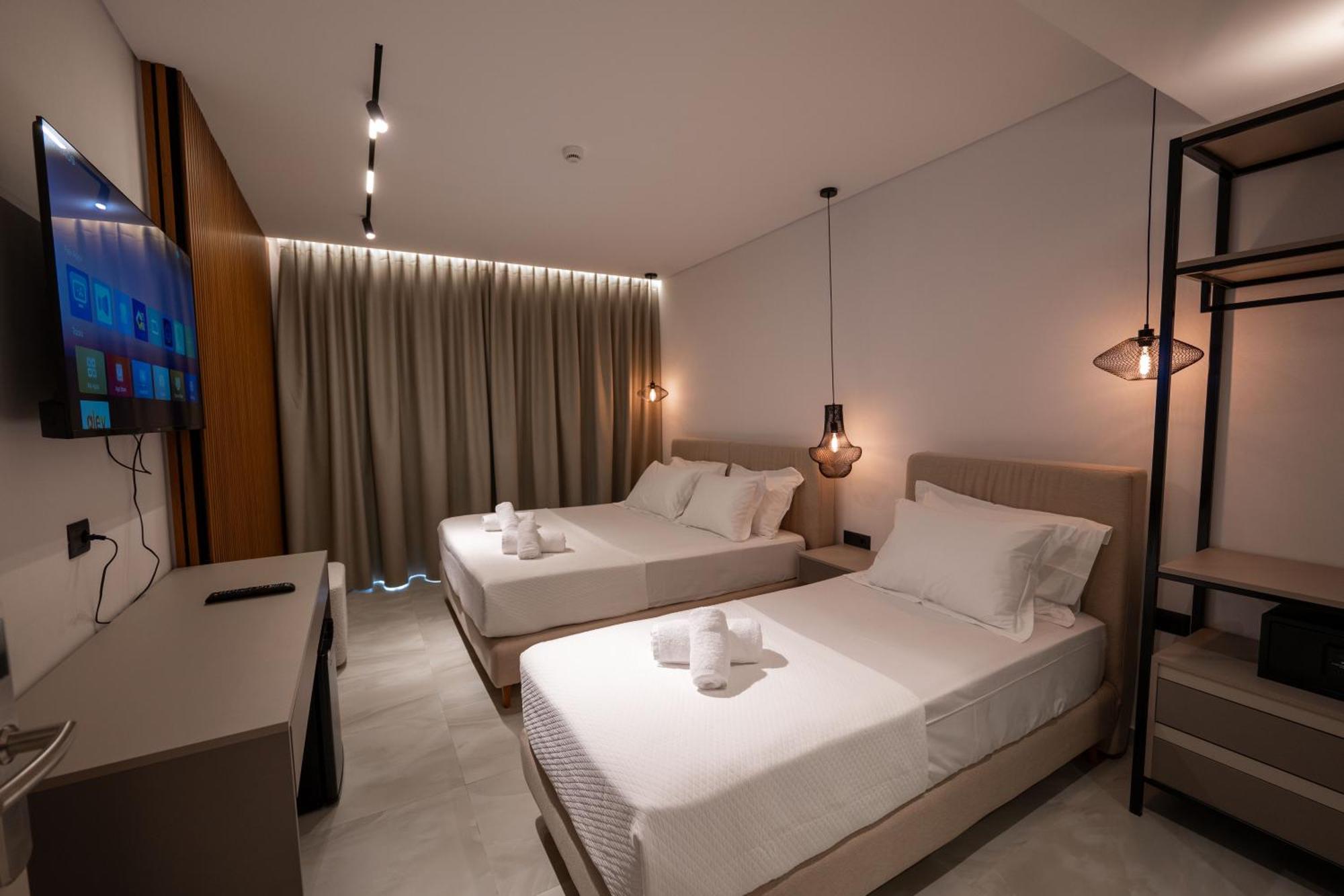 Litan Hotel ซารานเดอ ภายนอก รูปภาพ
