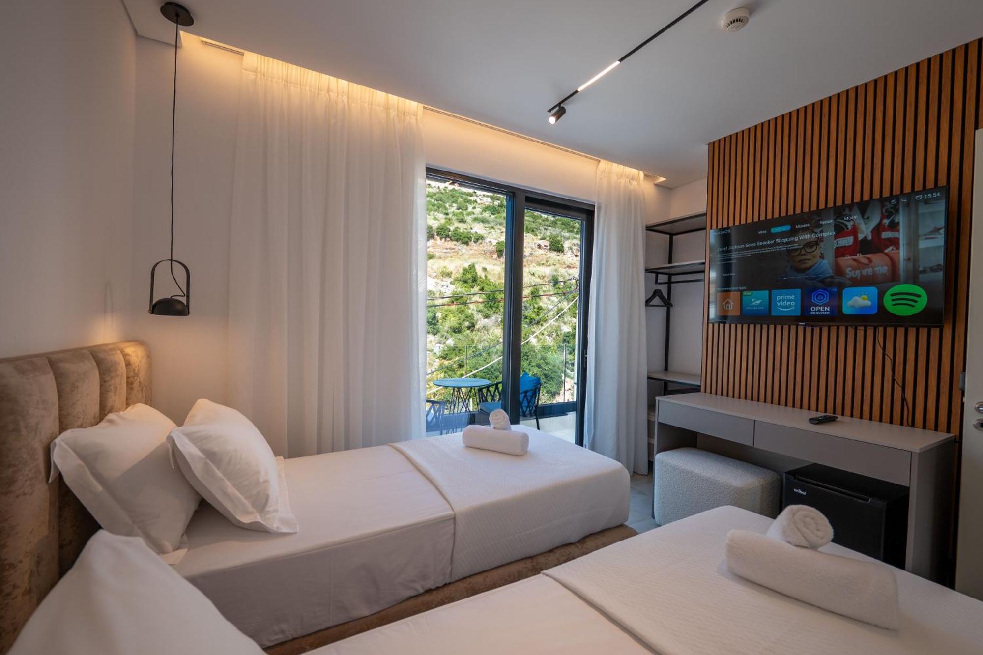 Litan Hotel ซารานเดอ ภายนอก รูปภาพ