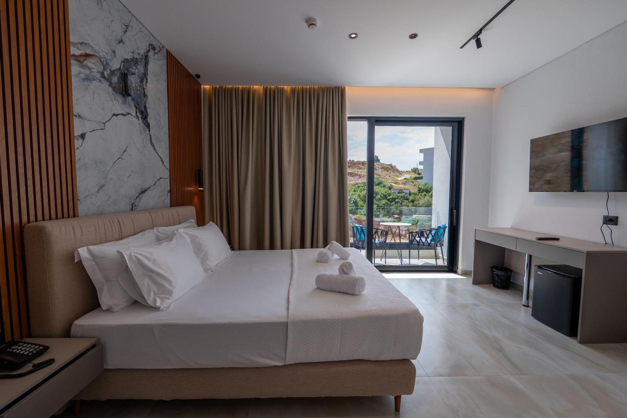 Litan Hotel ซารานเดอ ภายนอก รูปภาพ