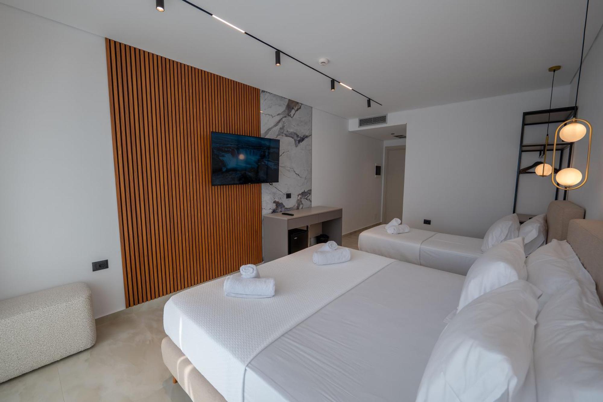 Litan Hotel ซารานเดอ ภายนอก รูปภาพ